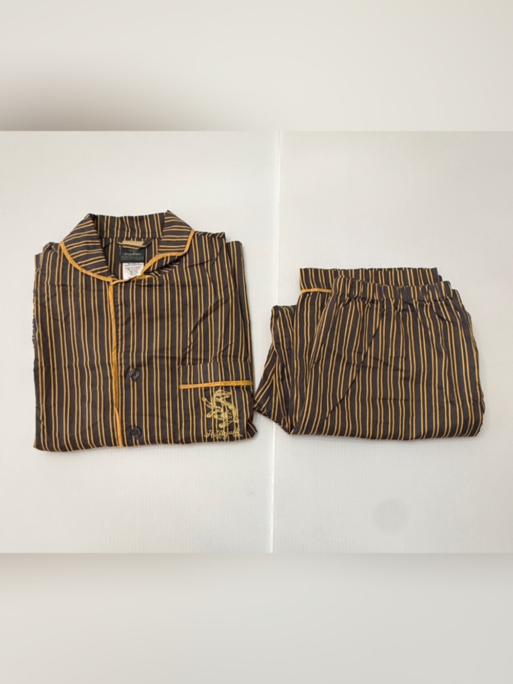 Harry Potter Hufflepuff House Sateen Pajamas - M